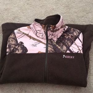 Rocky camo zip up fleece.